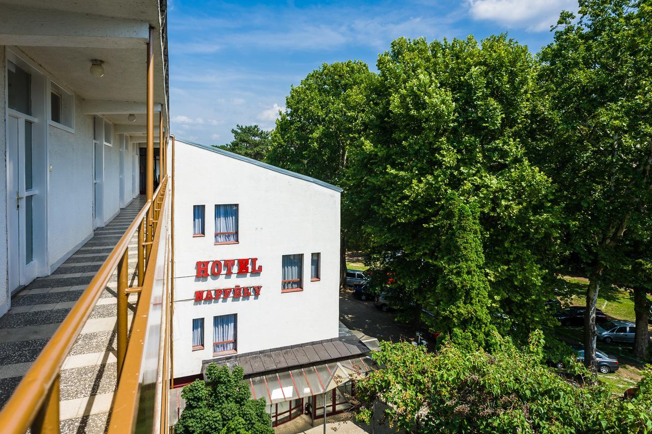 Ce Napfeny Hotel Σίοφοκ Εξωτερικό φωτογραφία